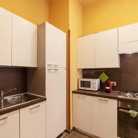 Guest Host - Rione Prati Quiet & Cozy 아파트 *