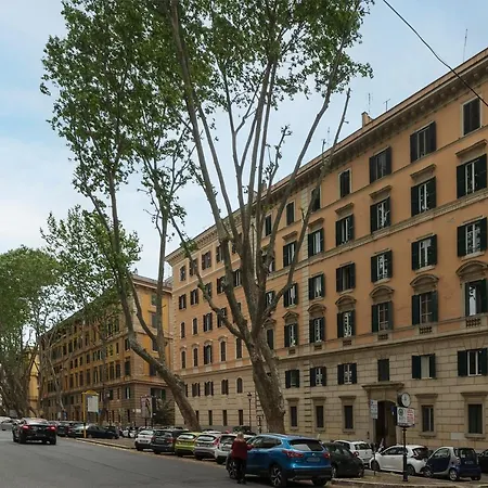 Apartament Guesthost - Rione Prati Quiet & Cozy