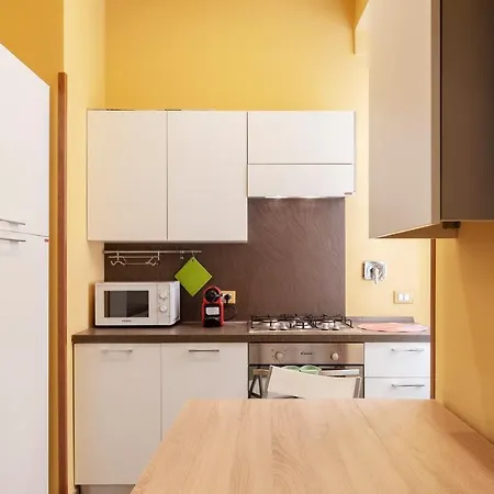 Apartment Guesthost - Rione Prati Quiet & Cozy Rome
