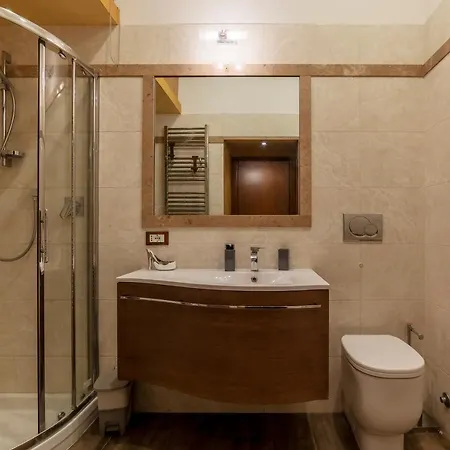 Apartment Guest Host - Rione Prati Quiet & Cozy Rome